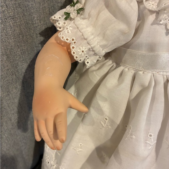 Danbury Mint Patience 19 inch porcelain doll - Picture 4 of 8